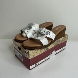 Tuscany by Easy Street Sandals Women’s 11 Lilla Italian Wedge Slide Flowers